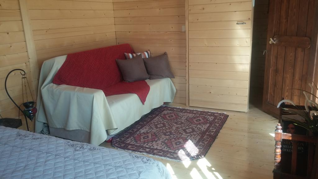 Liberta Guesthouse Seferihisar Room photo